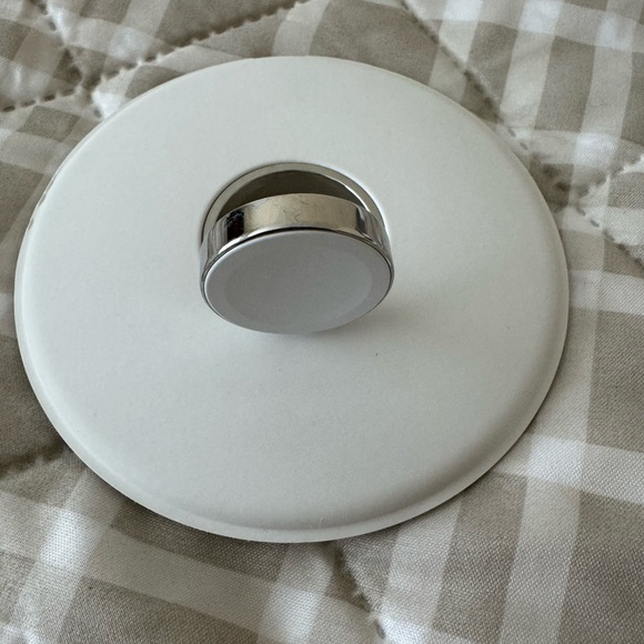 Apple Watch Magnetic Charging Dock - Picture 3 of 9